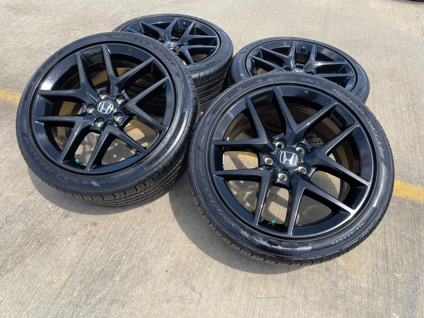 18" Honda Civic wheels rims OEM 10393 H-RV Accord tires SET GOODYEAR NEW