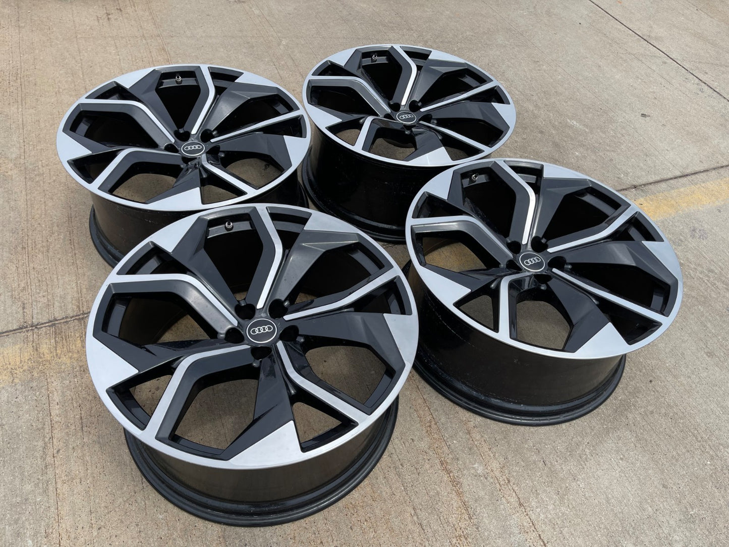 23" Audi RSQ8 OEM wheels rims SQ7 Q7 SQ8 Q8 RSQ7 2021 2022 2023 2024 2025 2026