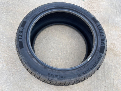 (1) 245/45/19 Advanta HPZ-02 tire 245/45R19 102W XL
