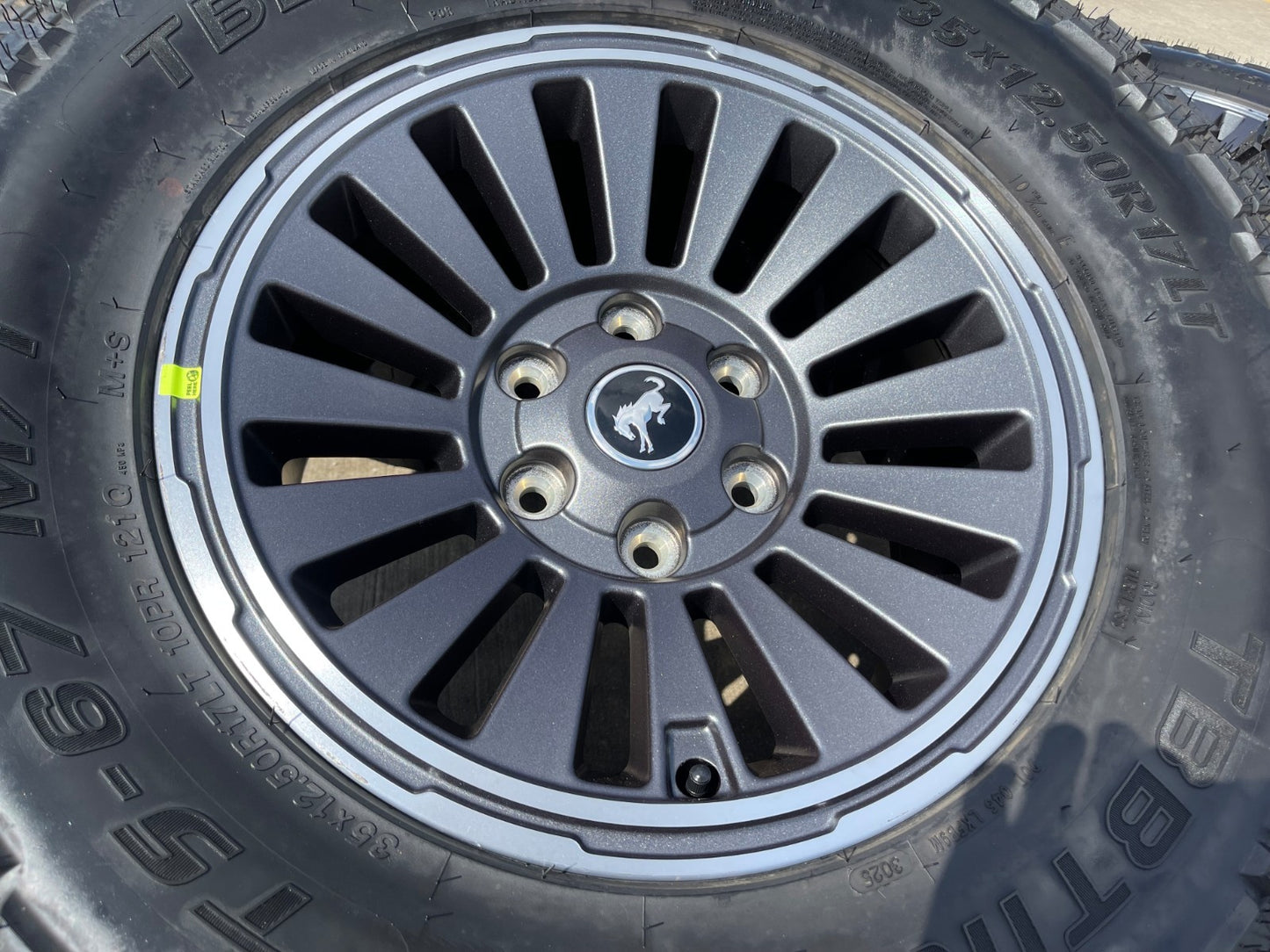 17" Ford Bronco HERITAGE Edition wheels rims 2024 2025 2026 tires 35"