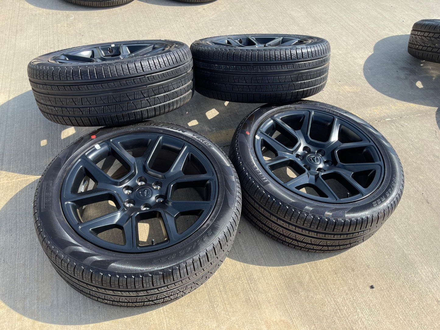 22" Dodge Ram 1500 OEM LIMITED Laramie wheels rims SET 2725 2684 PIRELLI NEW