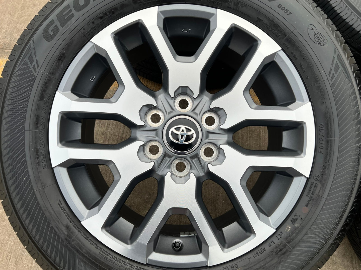 20" Toyota Tundra TSS TRD OEM wheels rims 75277 95359 Sequoia YOKOHAMA