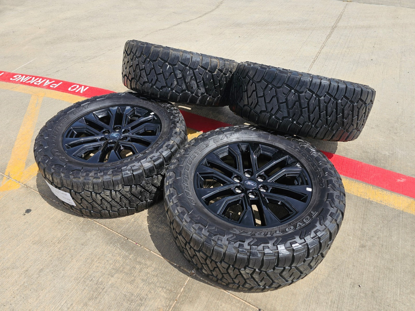 20" Ford F-150 LARIAT OEM 10619 rims wheels SET Expedition tires TOYO 33"