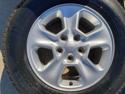 17" Jeep Grand Cherokee OEM wheels rims 9135 tires