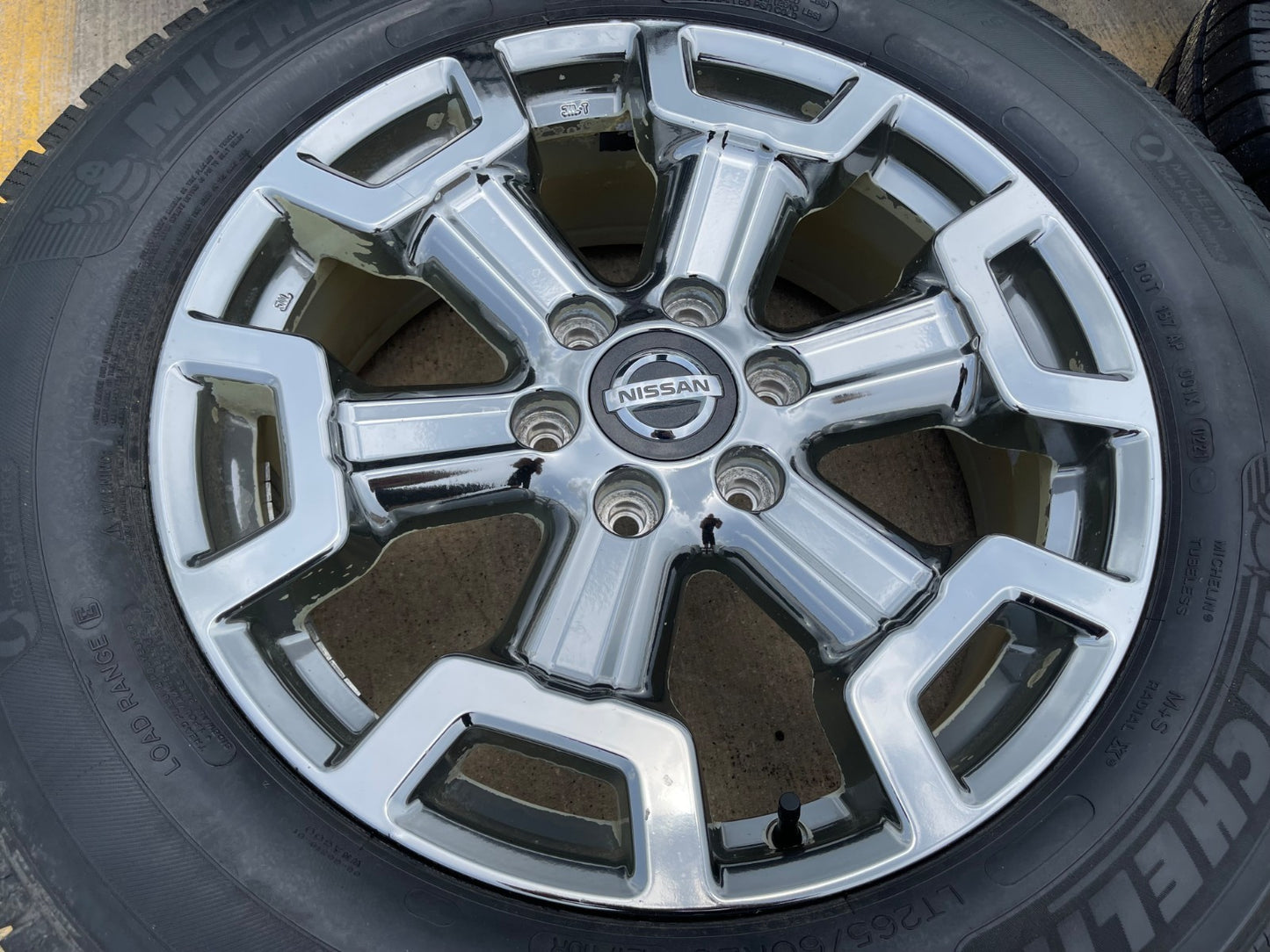 20" Nissan Titan XD OEM 62789 wheels rims tires CHROME MICHELIN