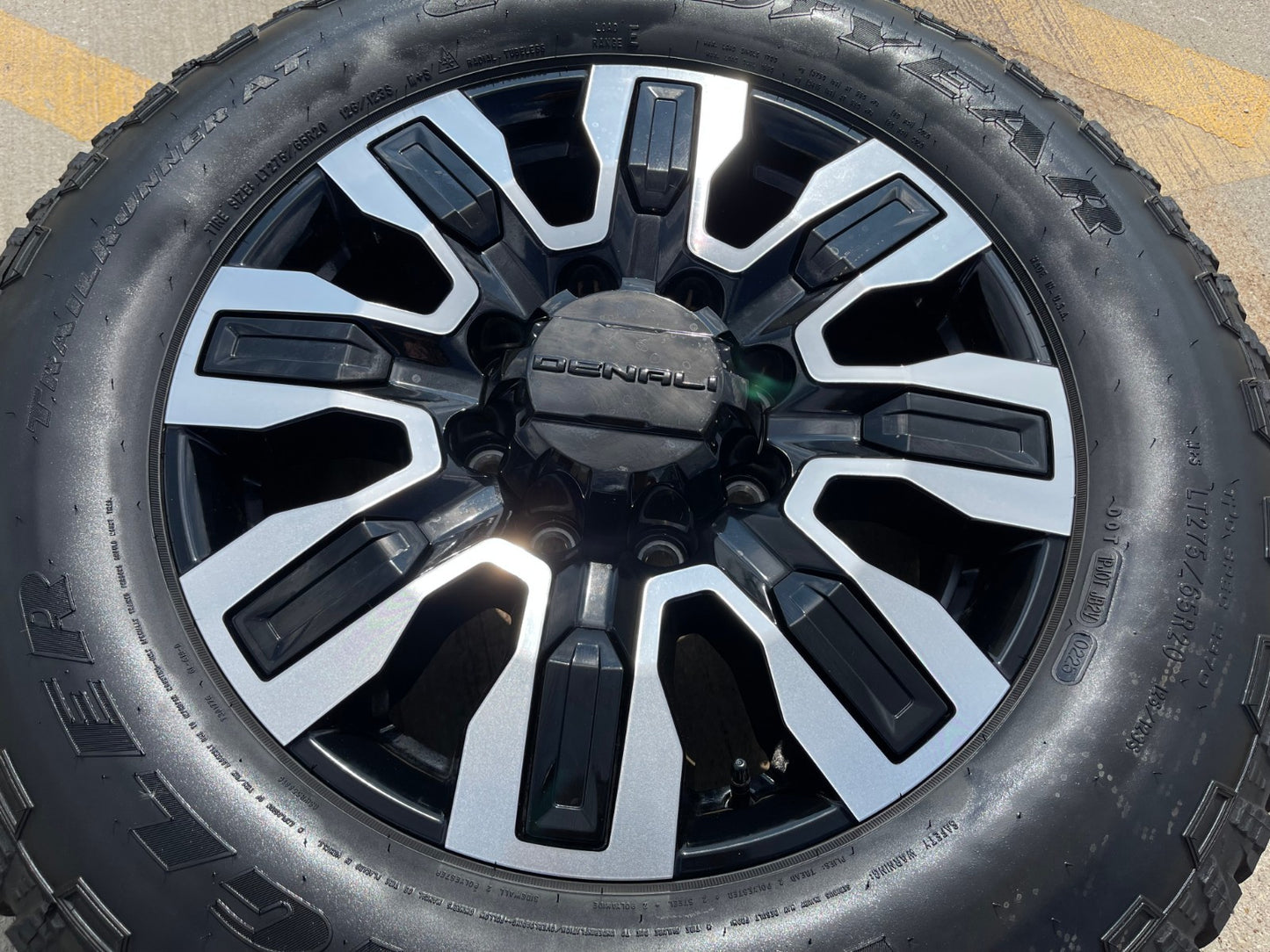 20" GMC Sierra AT4X 2500 3500 OEM wheel rim 5958 14138 Chevy Silverado