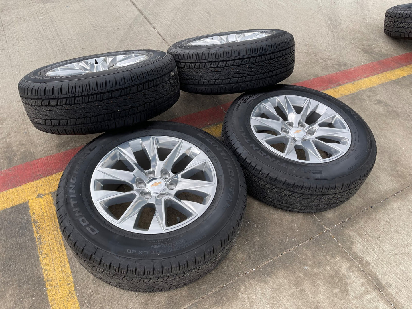 20" Chevy Tahoe Silverado 5920 OEM wheels rims GMC Yukon 2025 2026 CONTINENTAL