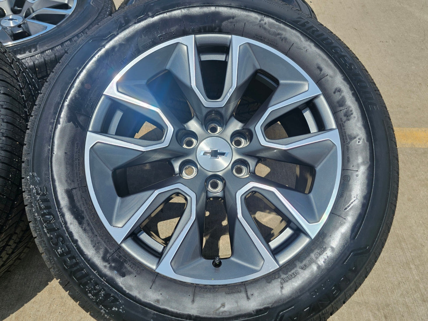 20" Chevy Silverado 1500 Tahoe Suburban OEM 5915 5916 wheels rims 2025 2026 NEW
