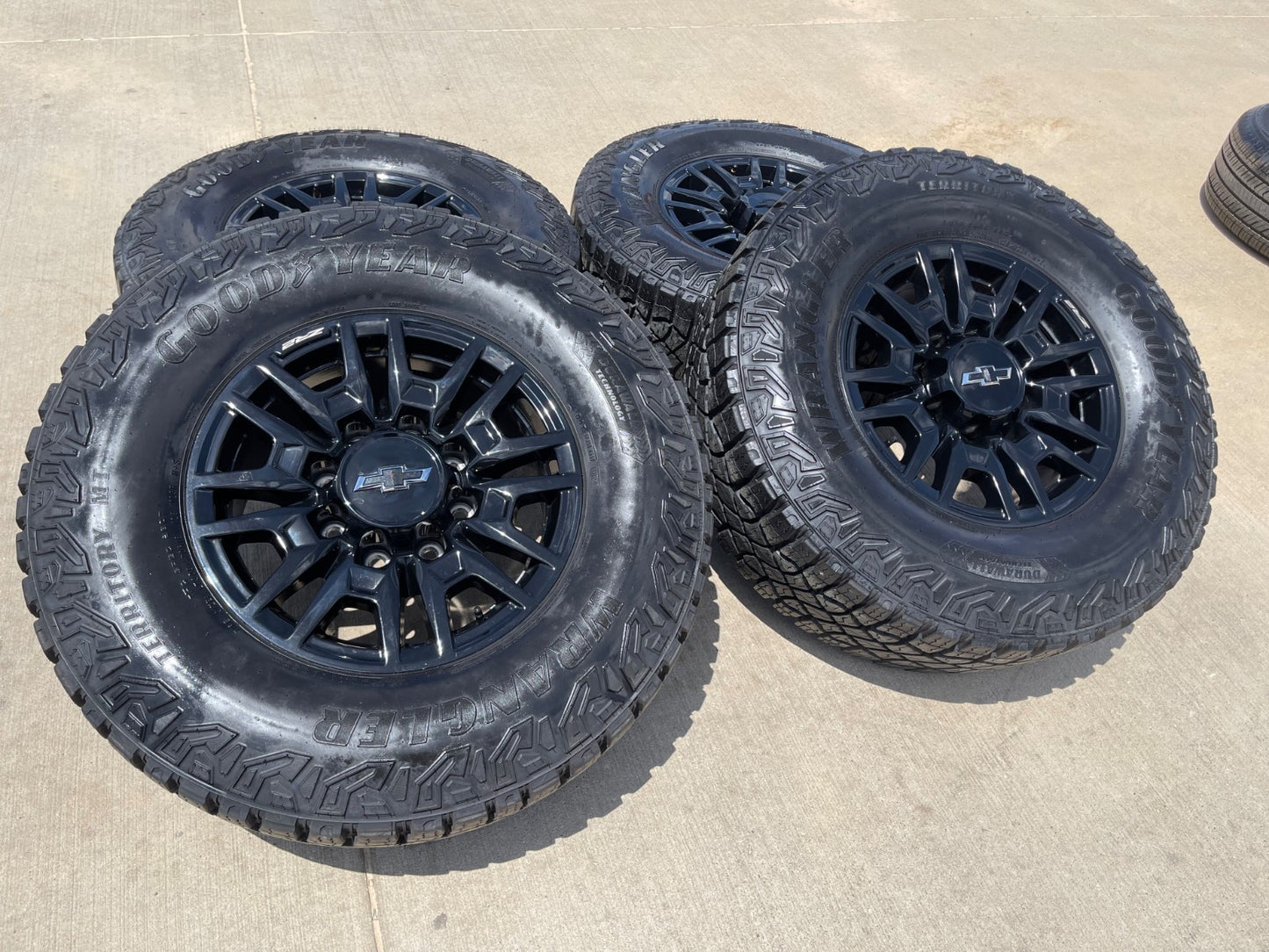 18" Chevy Silverado ZR2 Trail Boss 2500 OEM wheels rims #14122 2011-2027 SET