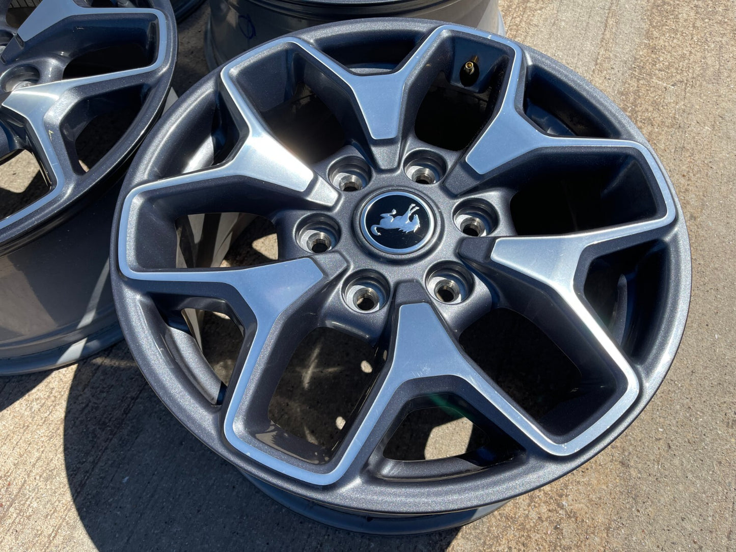 (5) 17" Ford Bronco OEM 95229 10387 wheels rims Ranger 2024 2025 2026 2027 NEW