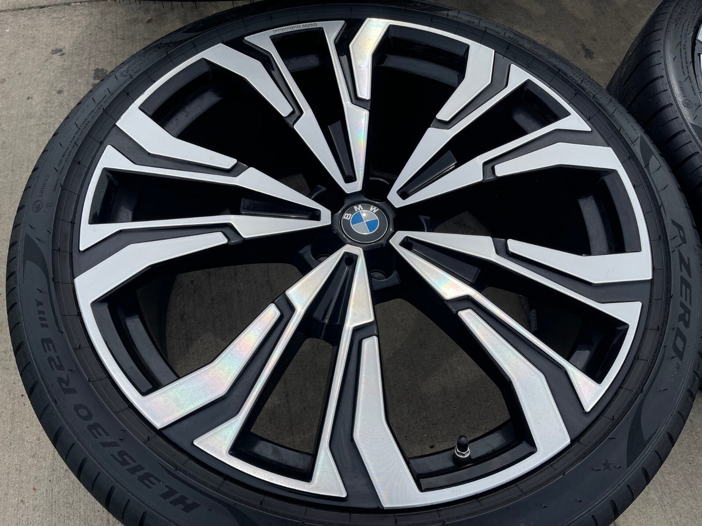 23" BMW X7M X5 X6 X7 OEM Series wheels rims 86675 tires 2022 2023 2024 2025 2026