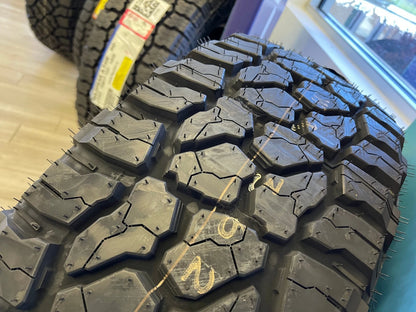 (1) 285/70/17 Falken Wildpeak R/T01 tire LT 6 ply load range C NEW