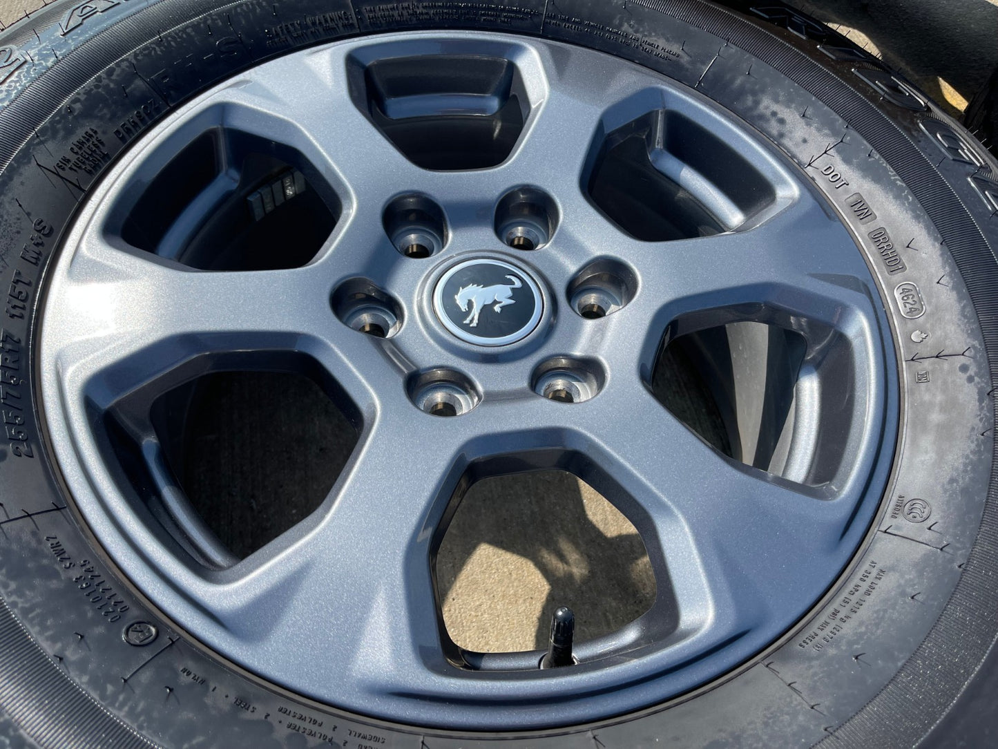 17" Ford Bronco HERITAGE OEM 10384 wheels rims tires