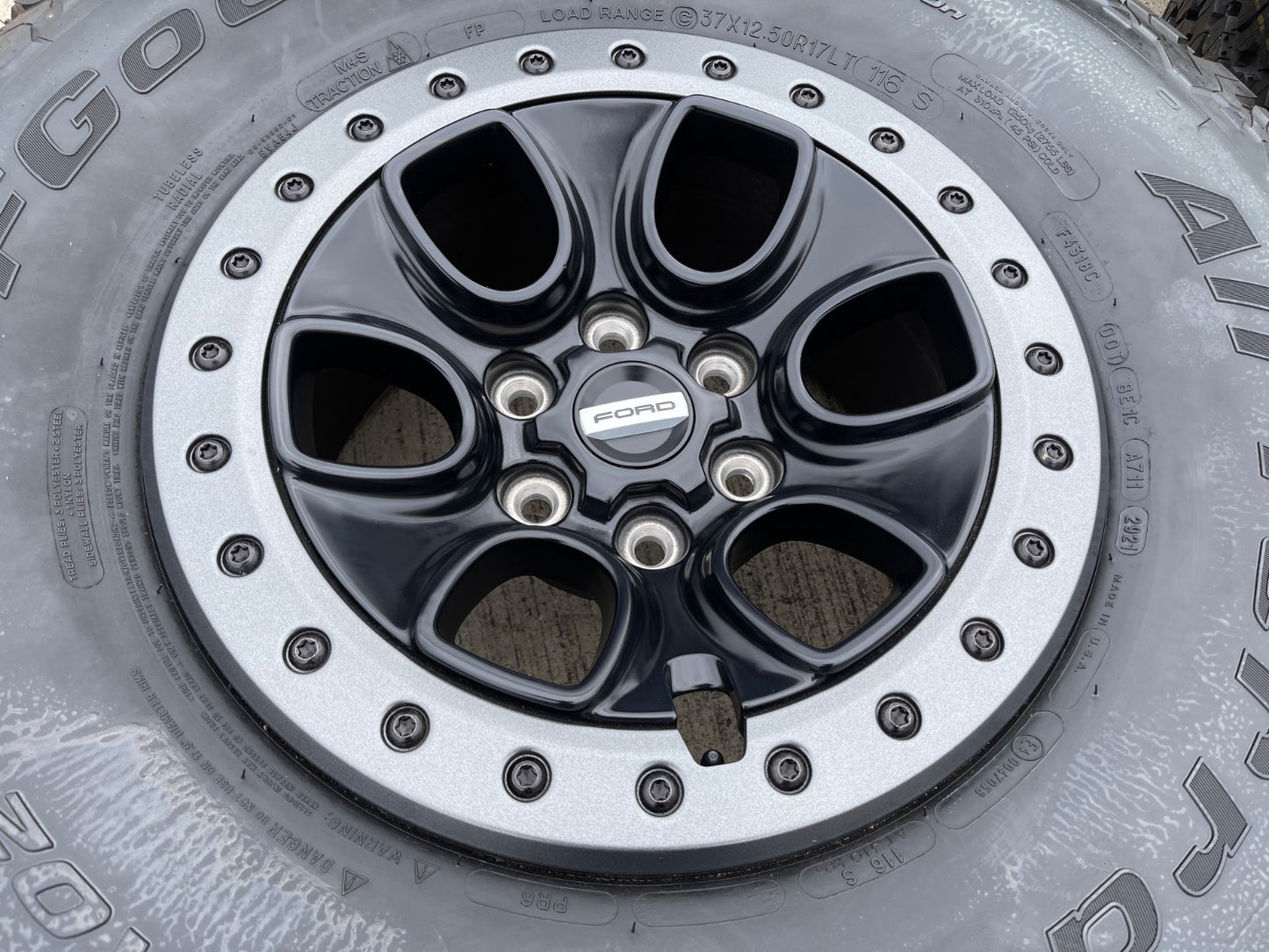 17" Ford F-150 Raptor OEM BEADLOCK rims wheels 10459 95210 BFG KO2 37" tires NEW