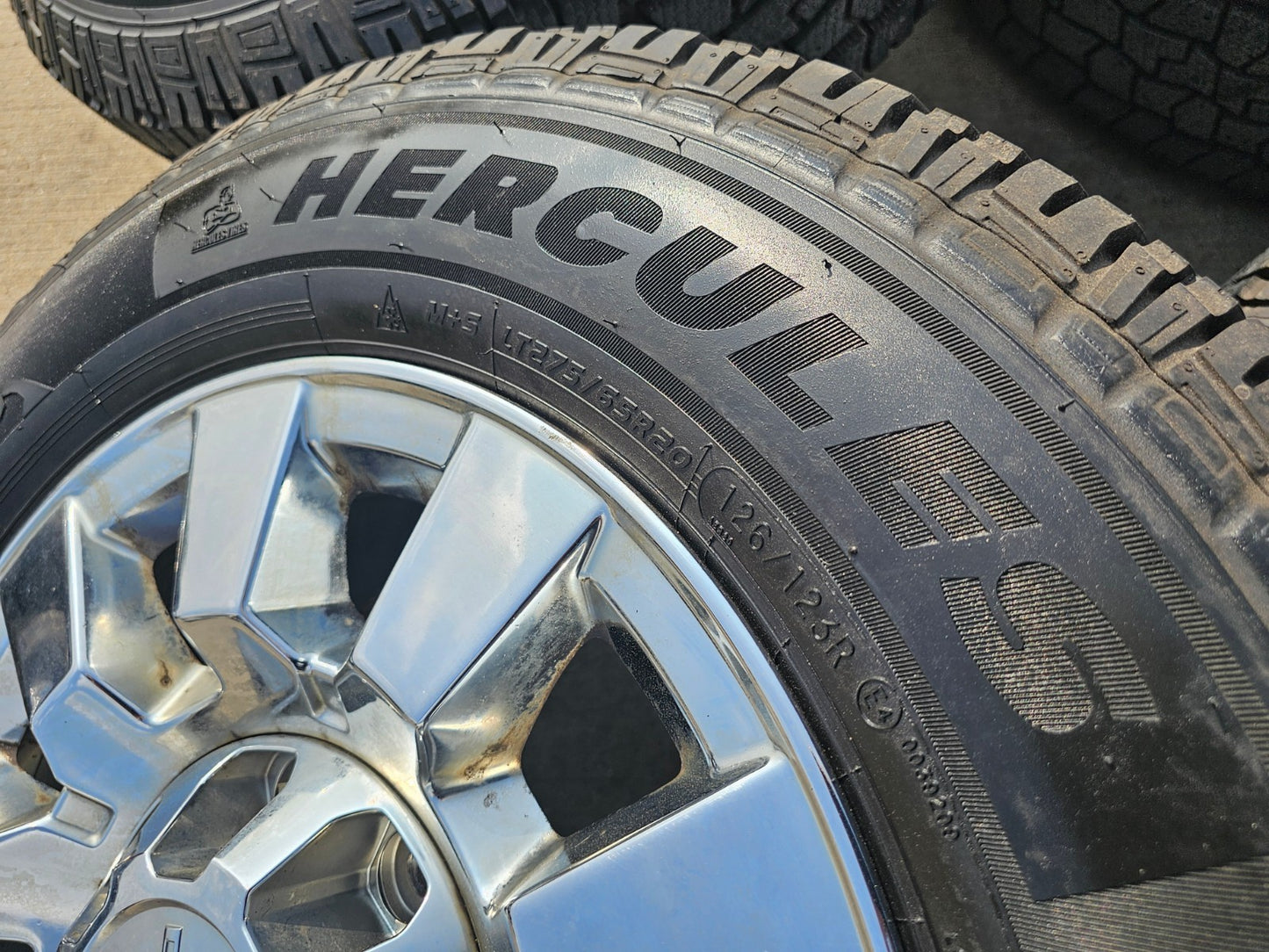 20" GMC Sierra 2500 3500 DENALI OEM 5704 wheels rims tires HERCULES