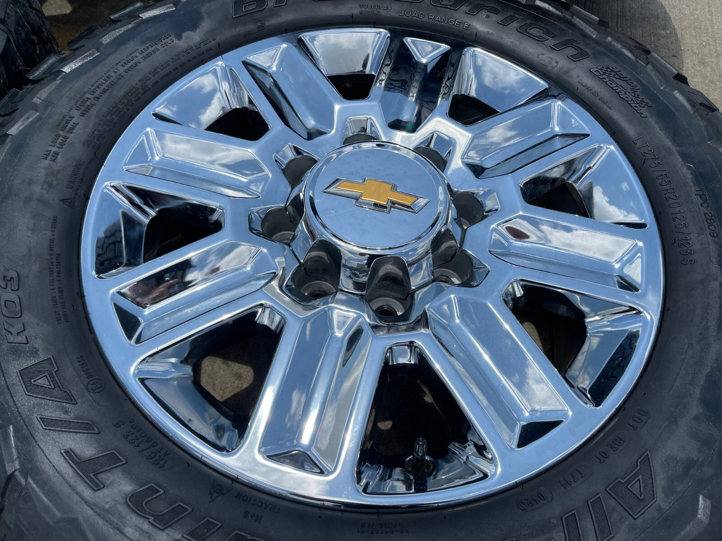 20" Chevy Silverado High Country LTZ 2500 3500 OEM 14124 wheels rims BFG KO3 A/T