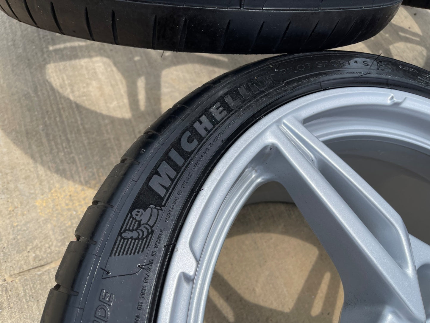 19" + 20" Chevy Corvette C8 OEM 14007 14008 wheels rims SET MICHELIN 2020-2027