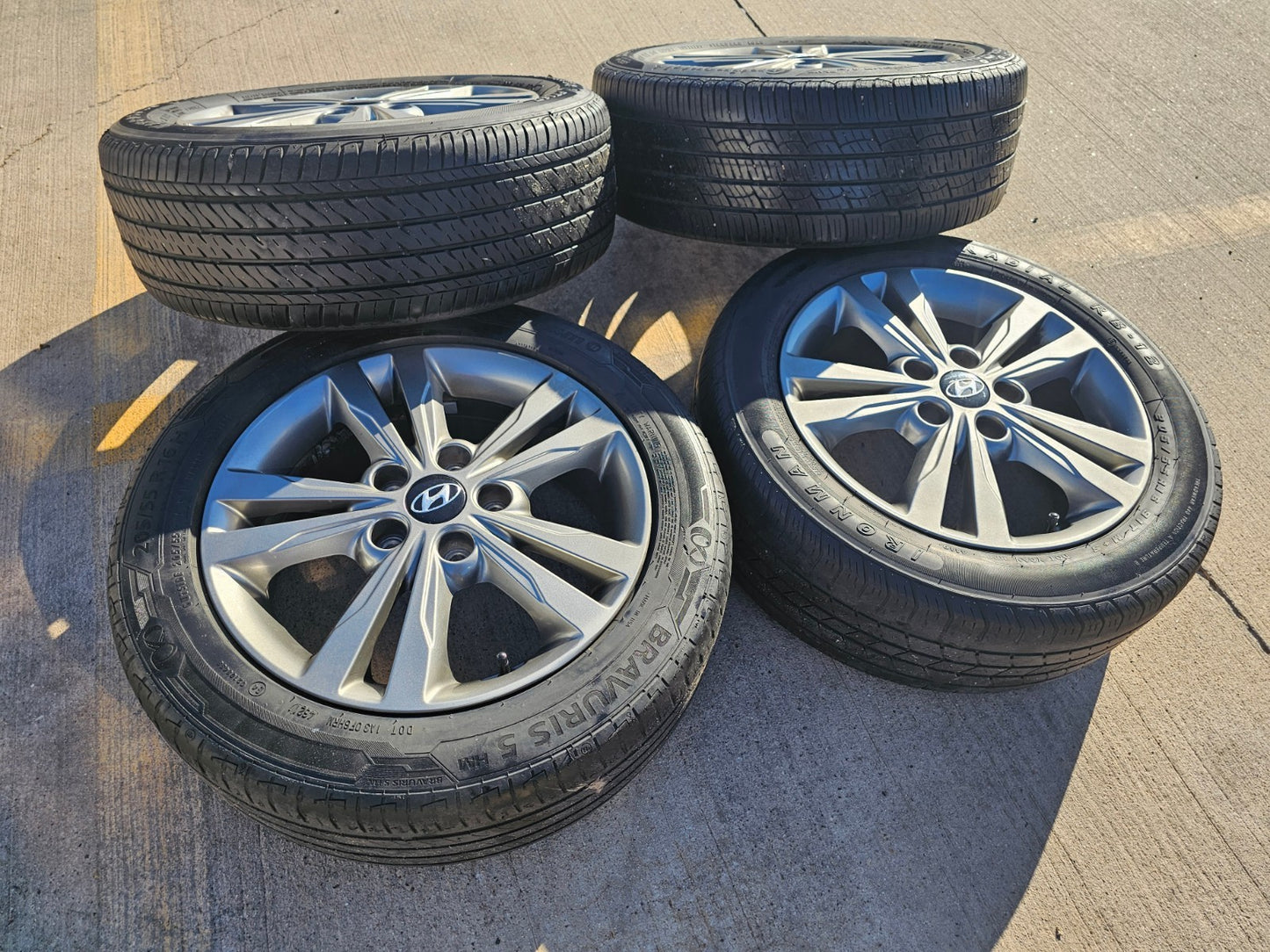 16" Hyundai Elantra Sonata OEM wheel rims 70902 Veloster tires