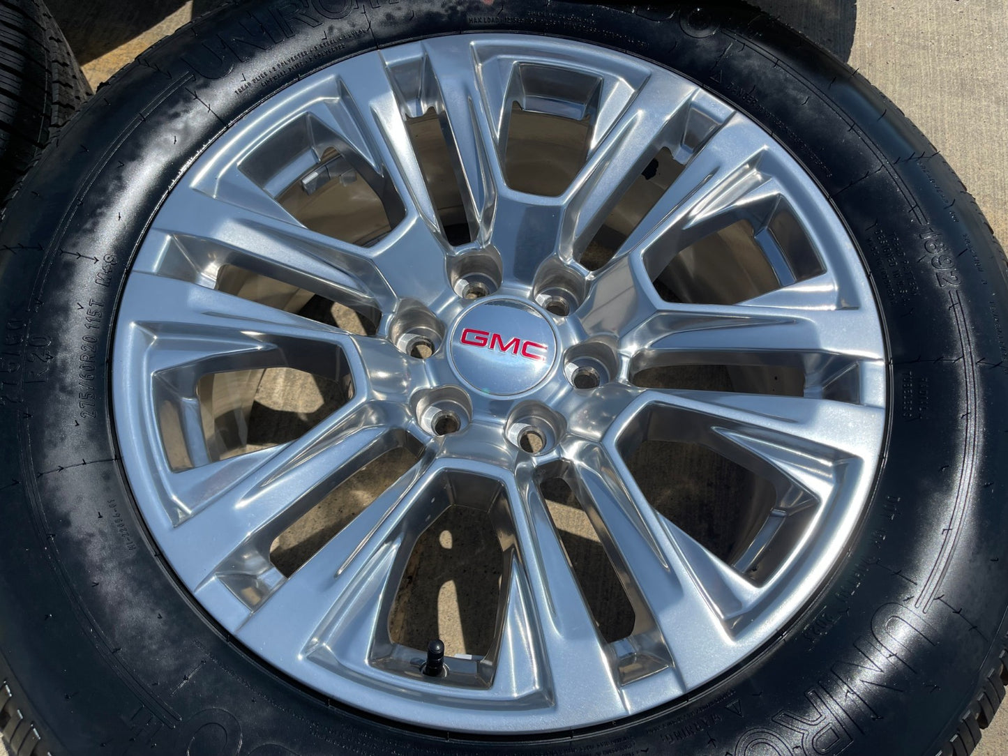 20" GMC Sierra Yukon Denali OEM 5917 wheels rims SET Chevy tires NEW