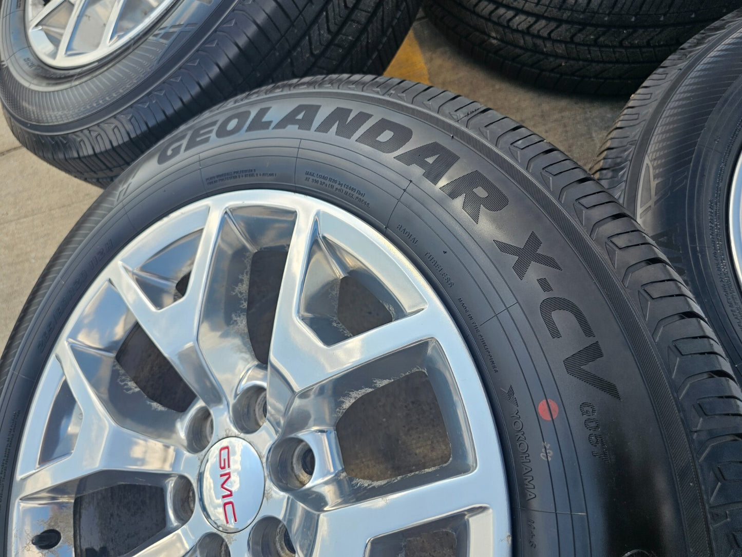 20" GMC Yukon Chevy Tahoe OEM Y spoke wheels rims 5698 tires