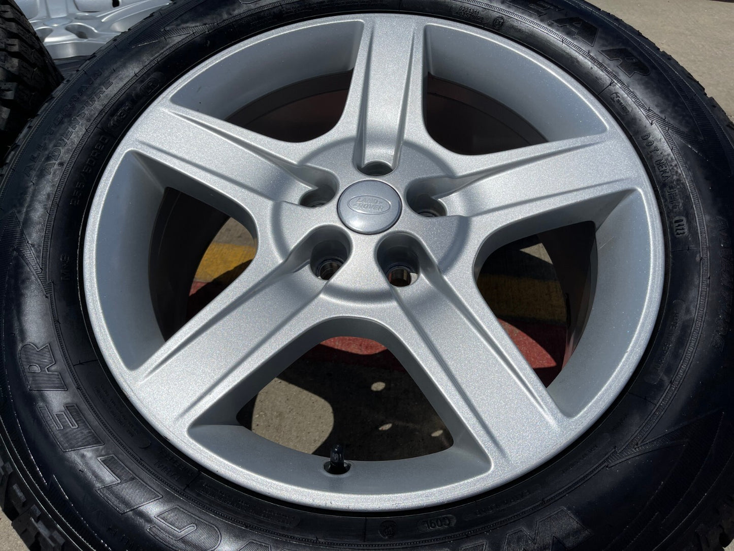 20" Land Rover Defender OEM wheels rims 72352 96980 Range 2023 2024 2025
