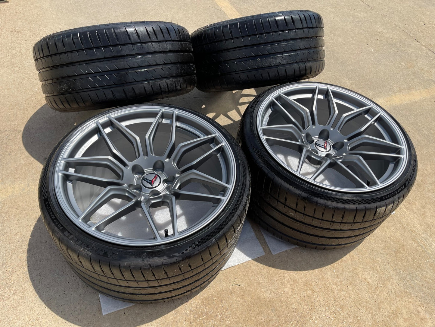 20" + 21" Chevy Corvette Z06 C8 OEM wheels rims 95580 95581 tires MICHELIN NEW
