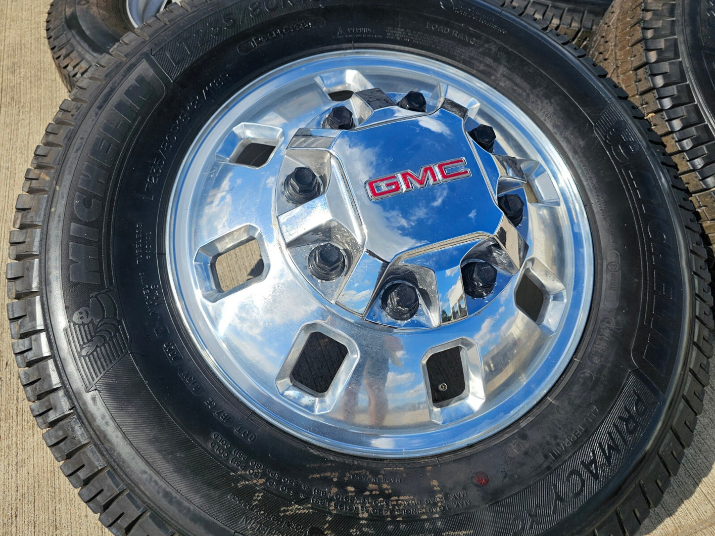 18" GMC Sierra 3500 Dually rims wheels OEM 8x210 2024 2025 NEW MICHELIN