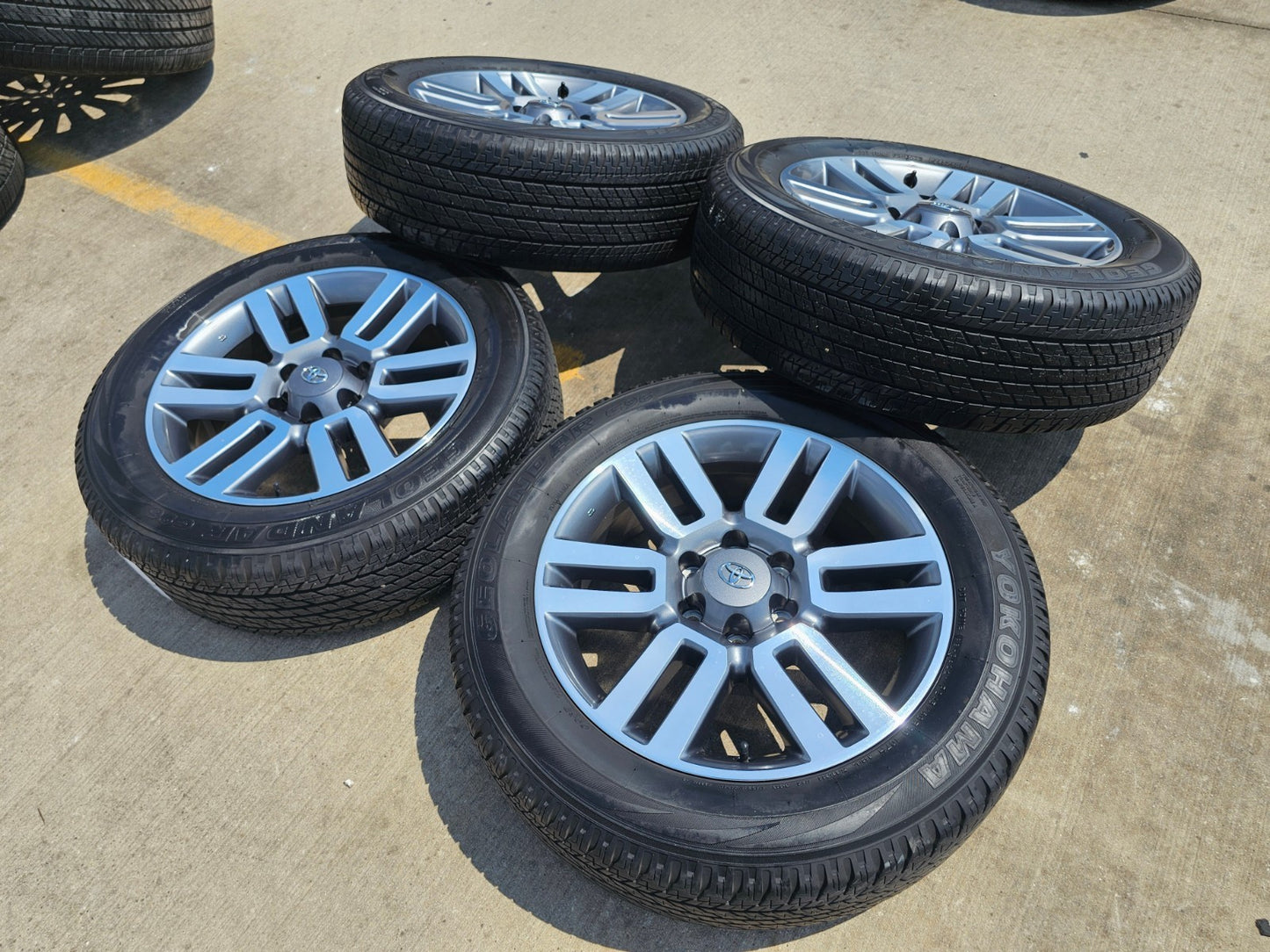 20" Toyota Tacoma 4Runner FJ Cruiser Lexus OEM 69561 wheels rims tires