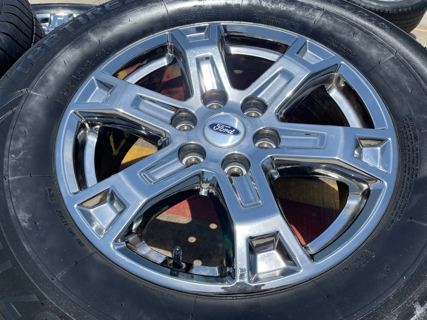 18" Ford F-150 Expedition OEM chrome rims wheels tires