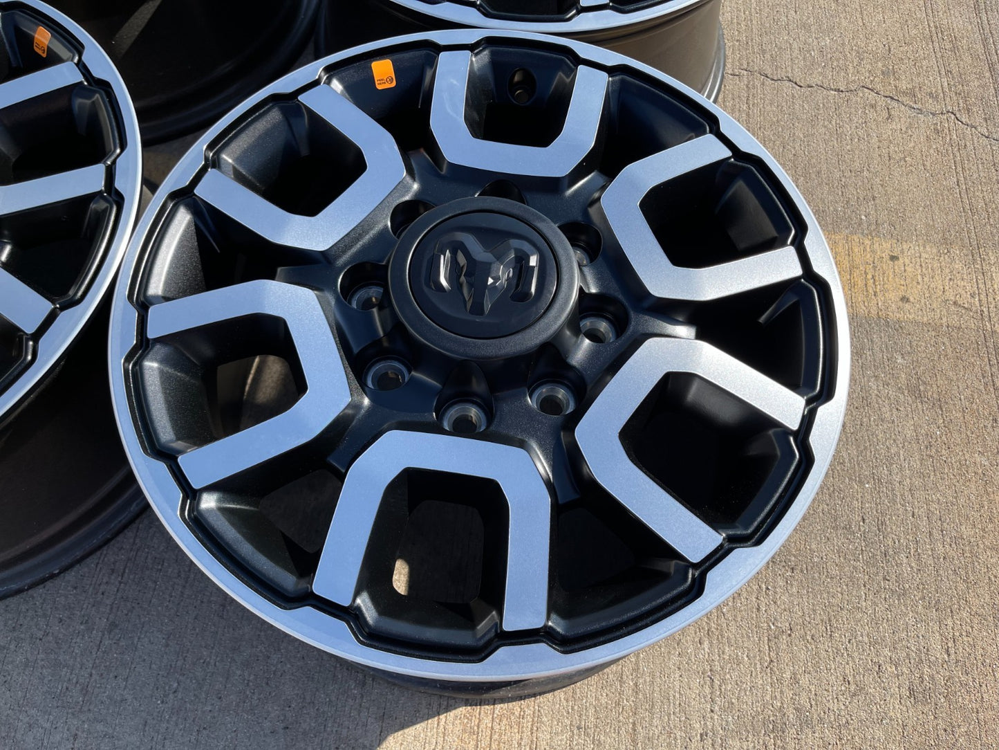18" RAM 2500 3500 LARAMIE OEM 2694 wheels rims 2024 2025 2026 2027 NEW