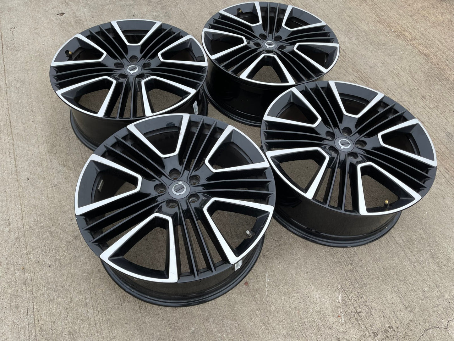 21" Volvo XC40 Ultimate OEM rims wheels 70467 2019 2020 2021 2022 2023 2024 2025