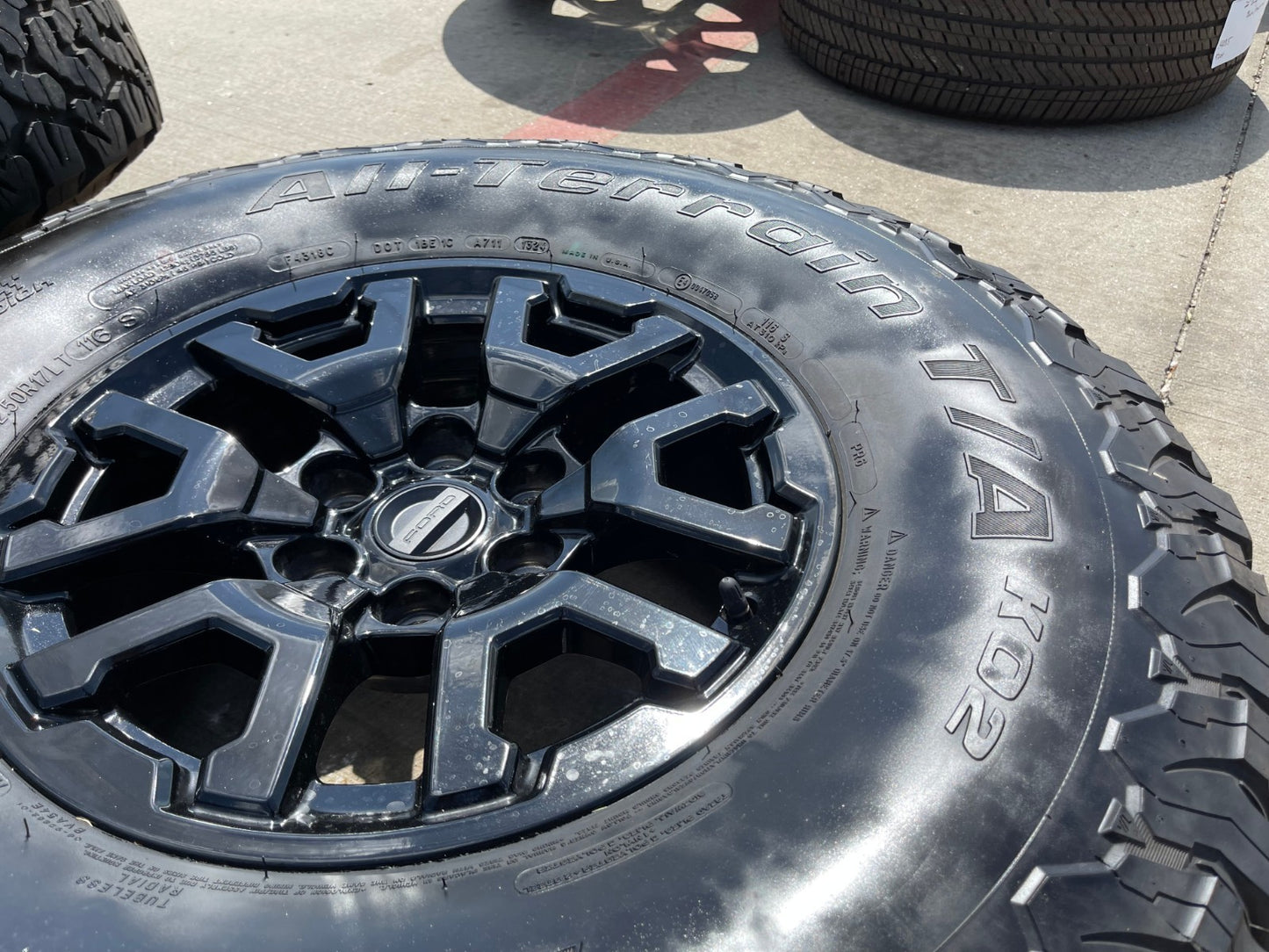 17" Ford F-150 Raptor Bronco OEM rims wheels 10461 tires 37" BFG