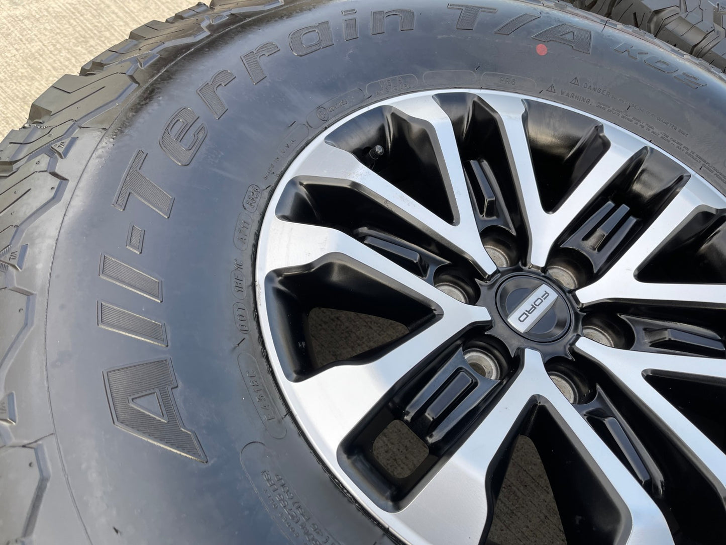 17" Ford F-150 Raptor OEM 96648 rims wheels tires BFG 37" NEW