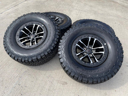 17" Jeep Wrangler 392 Gladiator Rubicon OEM 9329 BEADLOCK wheels rims NEW 35"