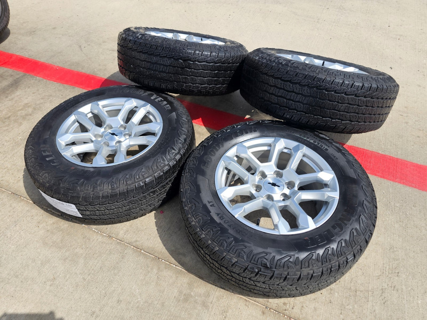 18" Chevy Silverado Suburban Tahoe OEM 14091 wheels rims GMC SET GOODYEAR NEW
