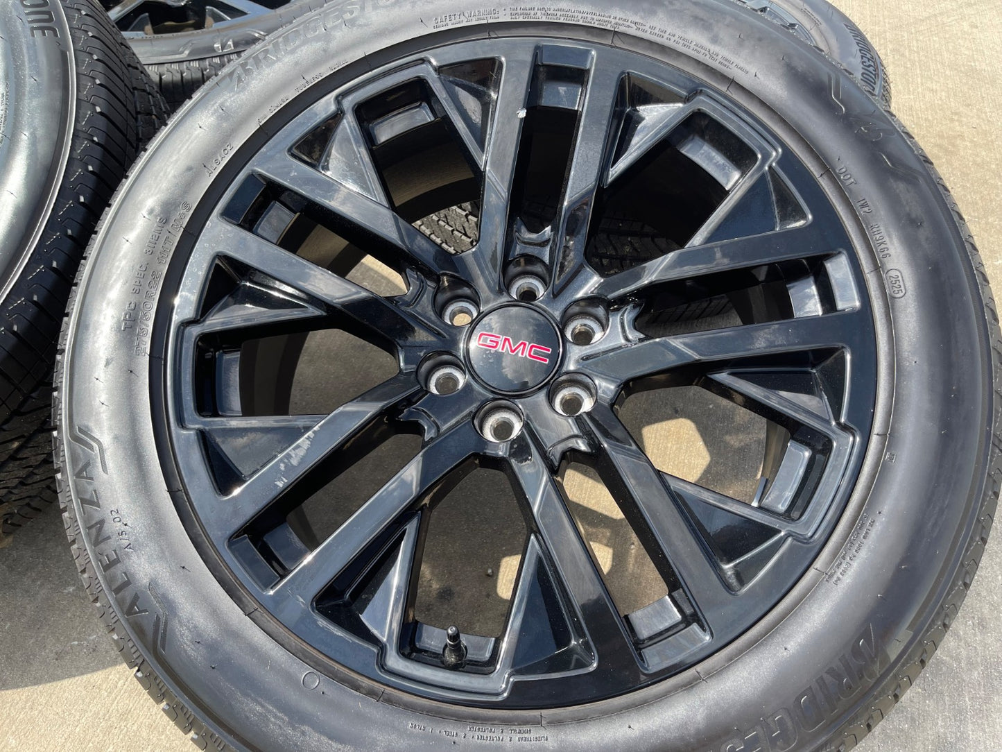 22" GMC Yukon Sierra OEM Chevy Silverado Tahoe 5903 wheels rims BRIDGESTONE SET