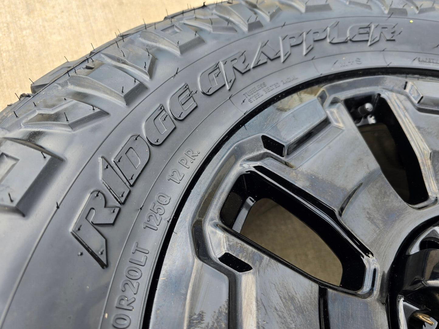 20" Ford F-250 F-350 OEM Limited Tremor 10487 wheels rims 2025 2026 NEW 35"
