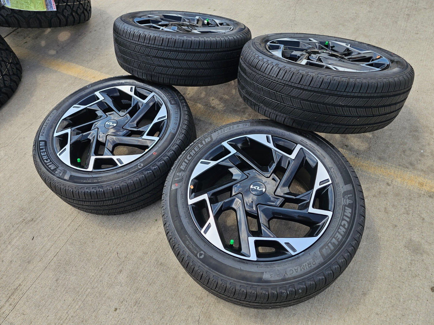19" Kia Sportage Telluride OEM wheels rims tires Sorento Sedona NEW