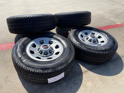 18" GMC Sierra Chevy Silverado 2500 3500 OEM 8096 wheels rims MICHELIN SET NEW