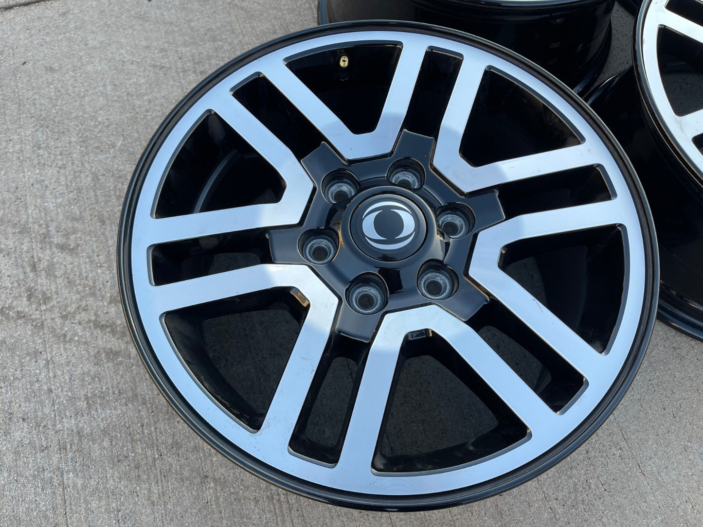 17" INEOS Grenadier OEM 8775 wheels rims 2024 2025 2026 2027 NEW