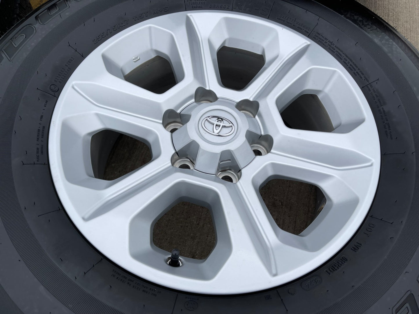 17" 4Runner Toyota Tacoma OEM wheels rims 75153 FJ DUELER A/T