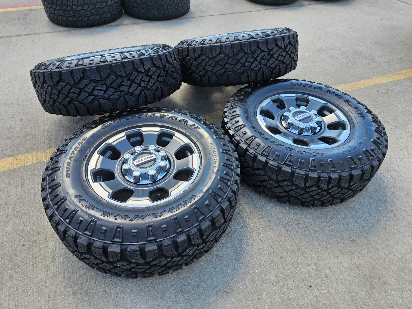 18" Ford F-250 F-350 OEM TREMOR rims wheels 10482 R/T 35" 2024 2025 2026 NEW