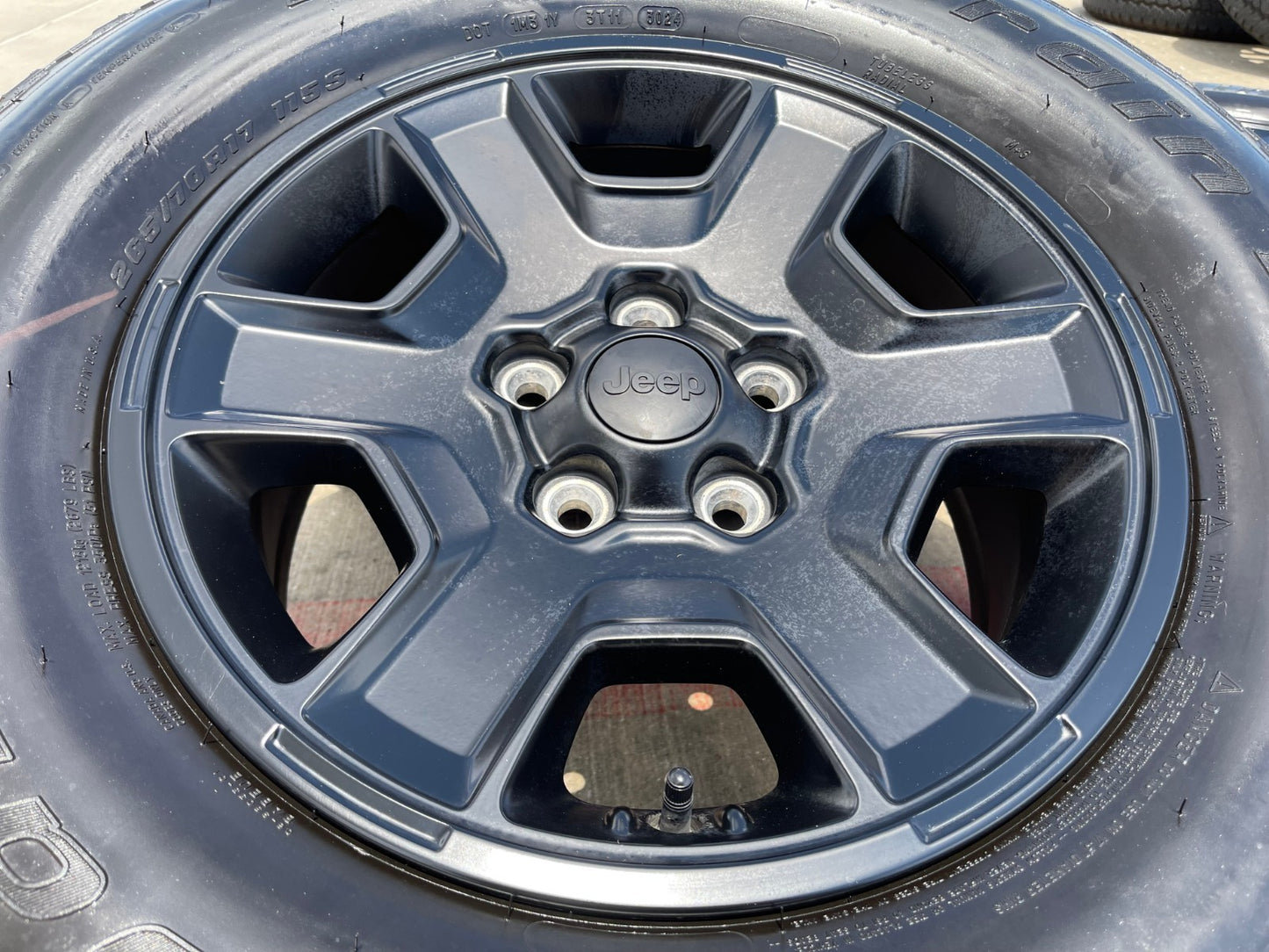17" Jeep Wrangler Rubicon OEM 9260 wheels rims Gladiator tires BFG A/T NEW