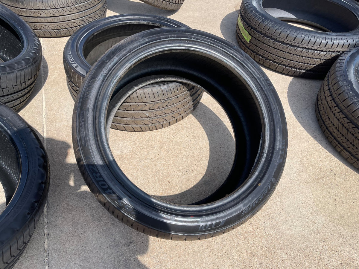 (1) 265/40/20 Lexani LX Twenty LX-20 tire 104Y XL M+S 265/40R20