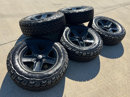 17" Jeep Gladiator BLACK OEM wheels rims 9235 Wrangler 2023 2024 2025 NEW