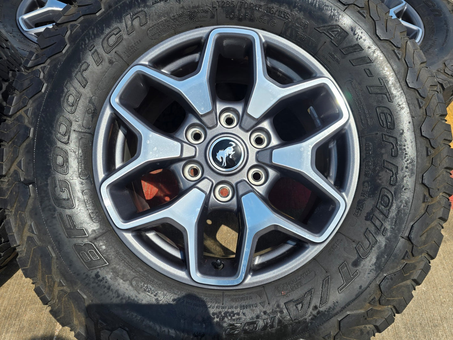 (5) 17" Ford Bronco OEM wheels rims SASQUATCH 95229 10387 Ranger BFG KO2 A/T
