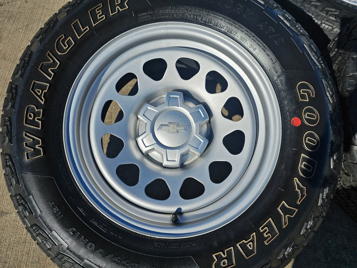 17" Chevy Colorado OEM wheels rims Silverado 8130 Canyon 2025 2026 NEW GOODYEAR