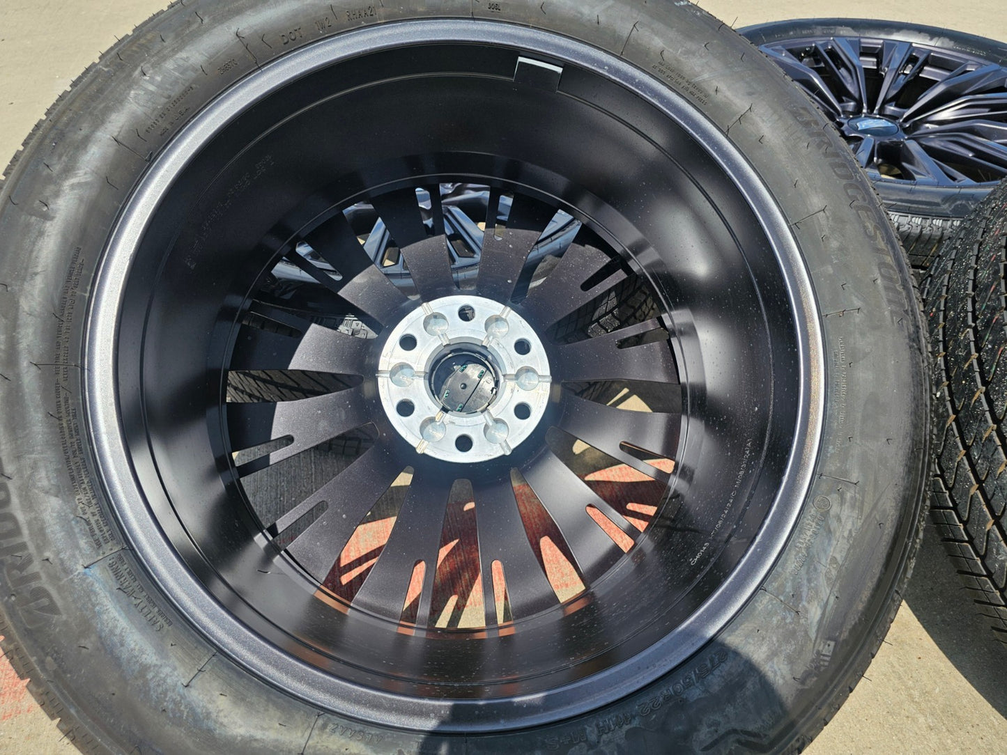 22" Cadillac Escalade V V600 Platinum OEM ORIGINAL rims 2025 2026 NEW