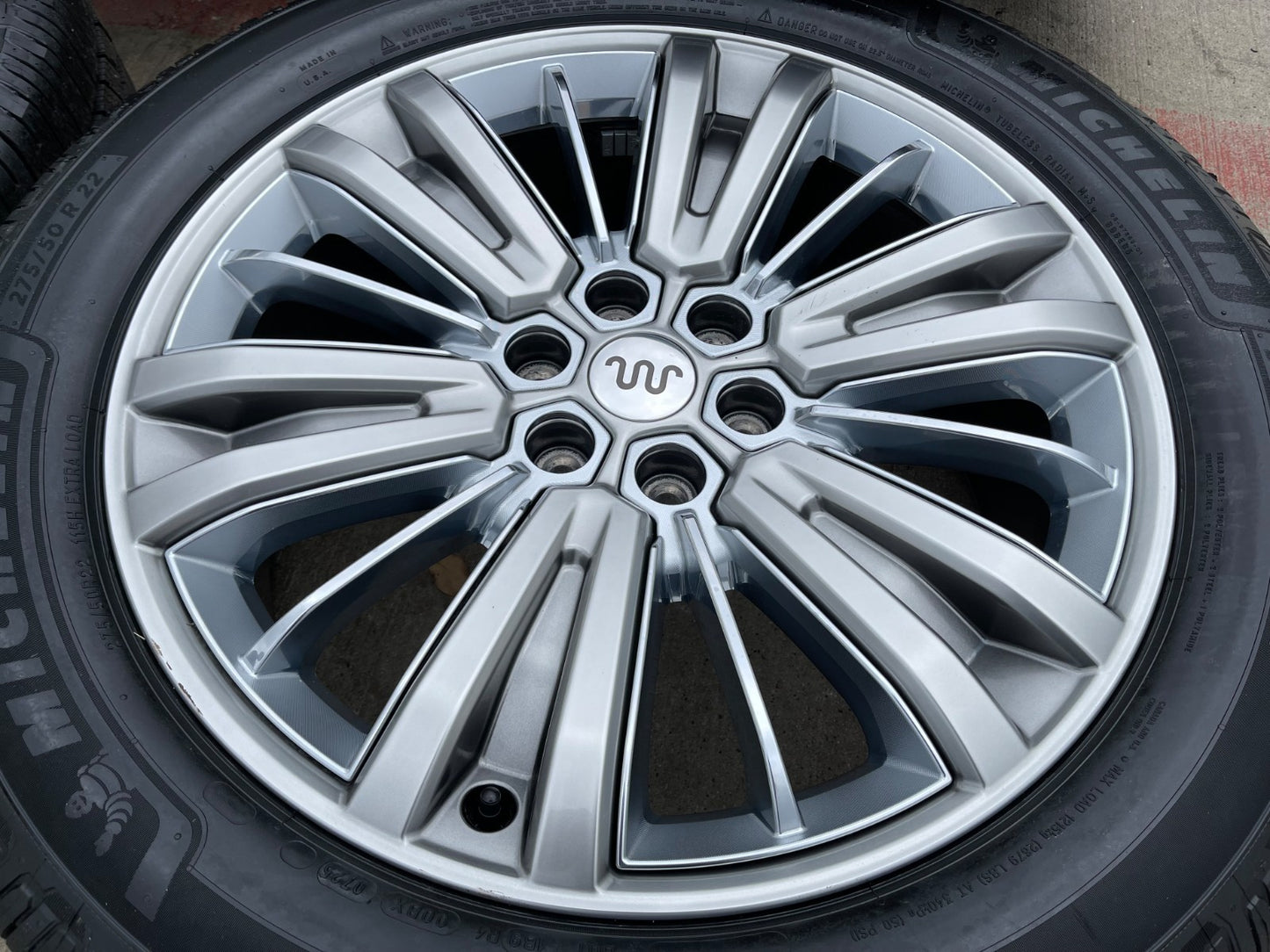 22" Ford F-150 LIMITED OEM rims wheels 10622 Expedition 2025 2026 MICHELIN NEW