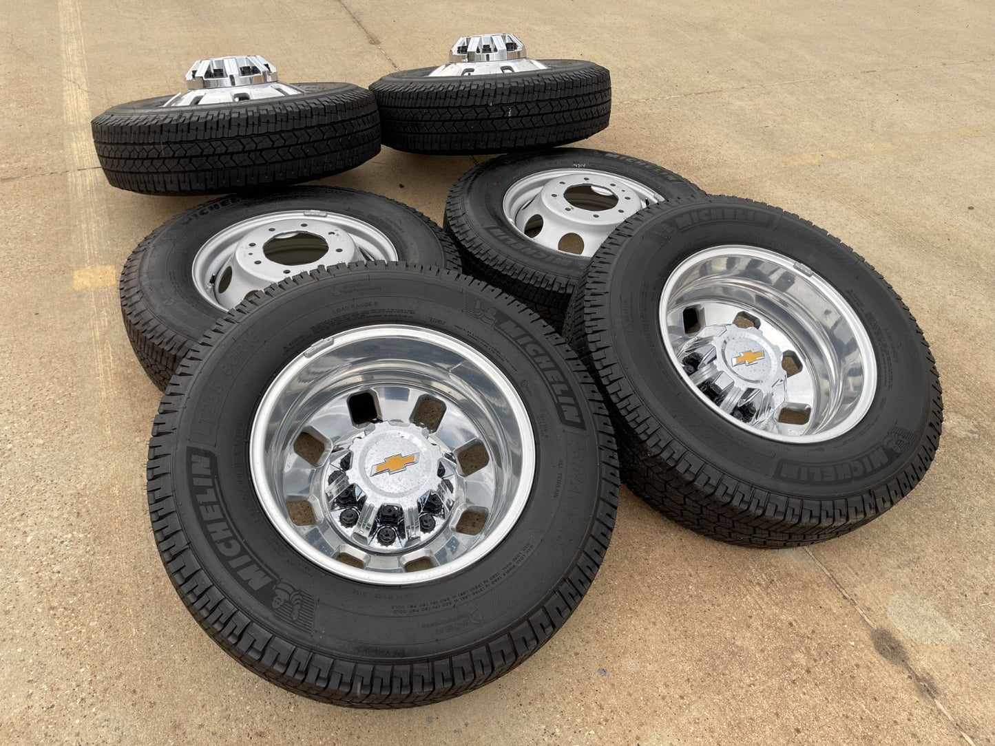 18" Chevy Silverado GMC Sierra 3500 Dually rims wheels OEM 14127 14129 SET NEW